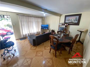 Casa de 3 niveles en Los Cristales-Cuba, Pereira