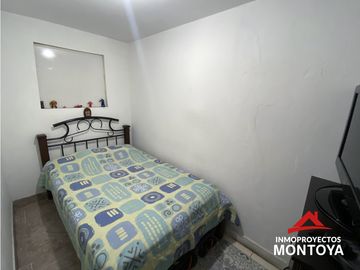 Casa de 3 niveles en Los Cristales-Cuba, Pereira