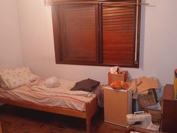 VENTA Gran ubicación casa con 2 dormitorios y 420 metros cuadrados de lote APTA CRÉDITO