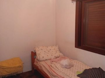 VENTA Gran ubicación casa con 2 dormitorios y 420 metros cuadrados de lote APTA CRÉDITO