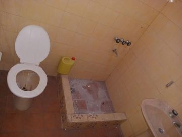 VENTA Gran ubicación casa con 2 dormitorios y 420 metros cuadrados de lote APTA CRÉDITO