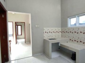 Rumah Baru Manyaran Cantik Candi Pawon Asri