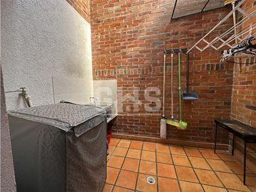 SE VENDE CASA EN BARRIO ENTRE RIOS CARTAGO