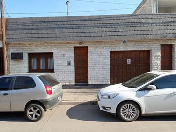 CASA EN CALLE SAINT REMY 353