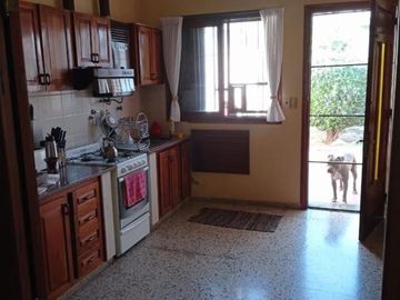 CASA EN CALLE SAINT REMY 353