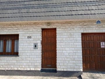 CASA EN CALLE SAINT REMY 353