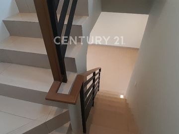 Dijual Segera Rumah Di Summarecon Crown Gading SCG Harapan Indah