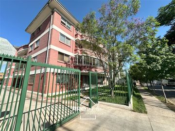 Departamento en Venta en Juan de Pineda/Walker Martinez