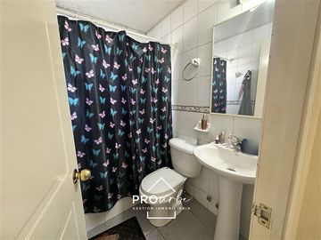 Departamento en Venta en Juan de Pineda/Walker Martinez