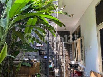 Rumah Klasik dan Homey Luas 375m² di Cinere Dekat Tol Desari