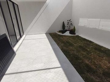 SE VENDE HERMOSA CASA