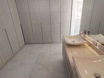 SE VENDE HERMOSA CASA