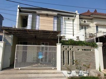 Rumah Minimalis Semi Furnish di Mulyosari Prima Row 3 Mobil