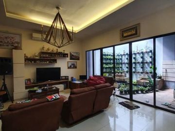 Rumah 6 Kamar Tidur di Sektor 7 Kebayoran Bintaro 4563