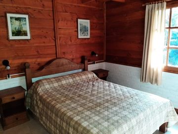 CASA 4 AMBIENTES VENTA CARILO CERCA DEL GOLF