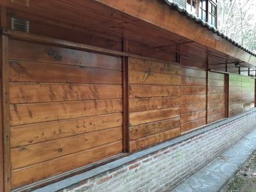 CASA 4 AMBIENTES VENTA CARILO CERCA DEL GOLF