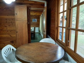 CASA 4 AMBIENTES VENTA CARILO CERCA DEL GOLF