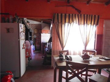 Casa apta para dos familias. Barrio San José