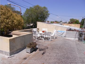 Casa apta para dos familias. Barrio San José