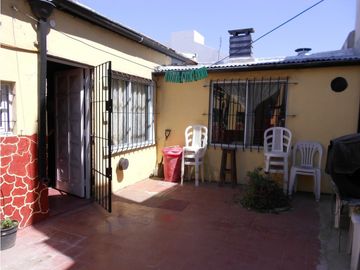 Casa apta para dos familias. Barrio San José