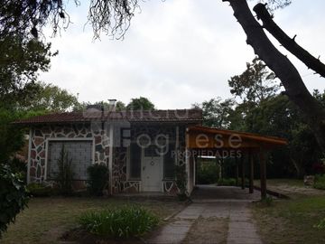 Casa de 3 ambientes Zona Centro Sur