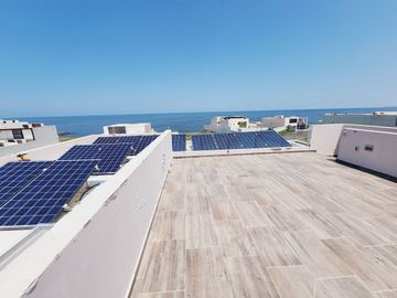 Residencia en VENTA CON TERRENO DE 908 M2 fracc PLAYAS DEL CONCHAL