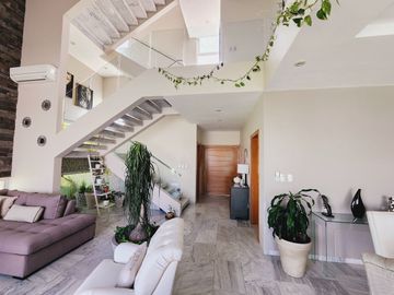 Residencia en VENTA CON TERRENO DE 908 M2 fracc PLAYAS DEL CONCHAL