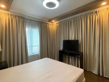 FOR SALE: Edades Tower