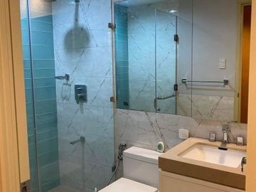 FOR SALE: Edades Tower