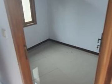 Rumah Ciledug Strategis Siap Huni Paling Cantik