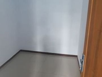 Rumah Ciledug Strategis Siap Huni Paling Cantik