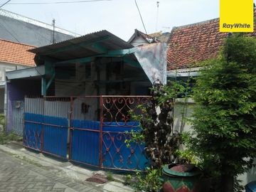 Dijual Rumah SHM Dengan 3 Kamar Lokasi Di Jalan Donokerto, Surabaya