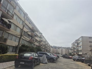 Departamento en arriendo de 3 dorm. en Viña del Mar para est