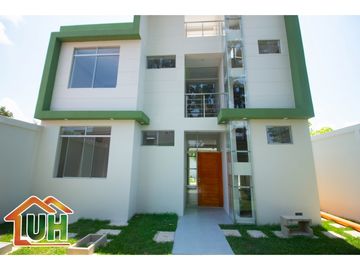 ID 00512-VENTA CASA PUCALLPA - DE ESTRENO -  CON PISCINA-A.T 250 m2