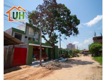 ID 00512-VENTA CASA PUCALLPA - DE ESTRENO -  CON PISCINA-A.T 250 m2