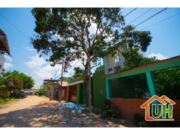 ID 00512-VENTA CASA PUCALLPA - DE ESTRENO -  CON PISCINA-A.T 250 m2