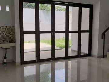 Rumah 2 lantai dalam komplek cinere delta residence