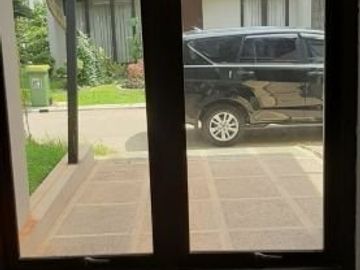 Rumah 2 lantai dalam komplek cinere delta residence