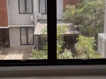 Rumah 2 lantai dalam komplek cinere delta residence