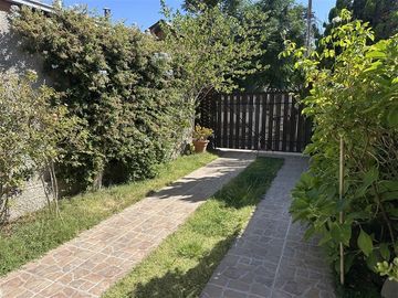 NUEVO VALOR! Casa en venta de 2 dorm. en La Florida