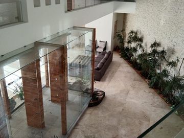 CASA EN FRACCIONAMIENTO REAL LAS QUINTAS