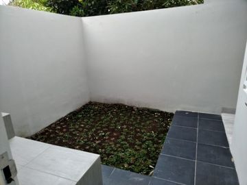 Rumah baru ready stock siap huni di ciwastra dekat buahbatu
