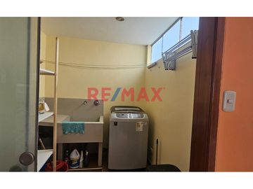 🏖 Alquiler de Departamento Amoblado en Huanchaco – ¡Listo para Mudarse! 🏡

¿Buscas vivir cerca del mar en un lugar cómodo, moderno y con todos los s