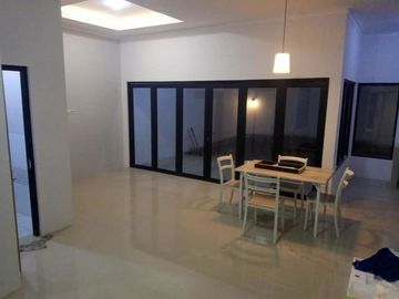 Rumah Baru @Cigadung Dekat Kawasan Cikutra, Tubagus Ismail dan Dago