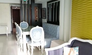 Condominium 3 Bedroom: 3 Bedrooms Condo For Sale in Two Serendra BGC Taguig City