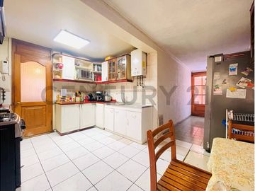 Casa en venta Villa Santa Carolina Macul