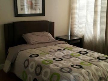 Condominium 3 Bedrooms: 3BR Condo For Sale in One Rockwell East Tower Rockwell Makati City