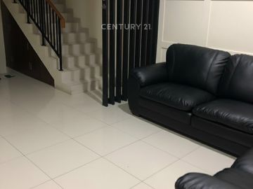 Dijual Cepat Rumah 2 Lantai Siap Huni Di Asera One South