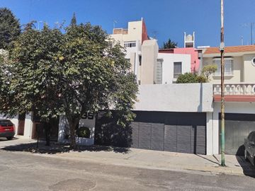 Casa en Venta en Paseos del Bosque