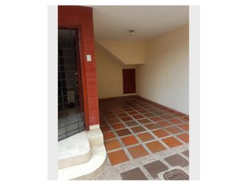 CASA DE CONJUNTO EN VENTA RIOMAR  CERCA AL CC BUENAVISTA